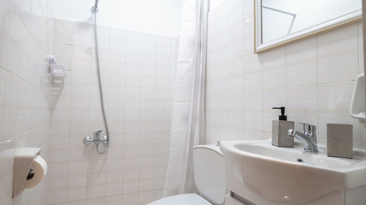Photo of Bathroom in Ixia