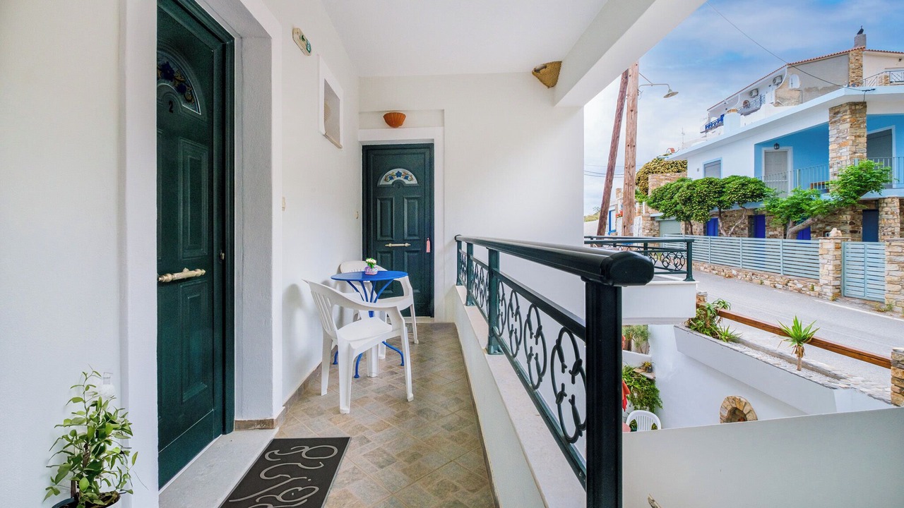 Photo of Patio Balcony in Armenistis