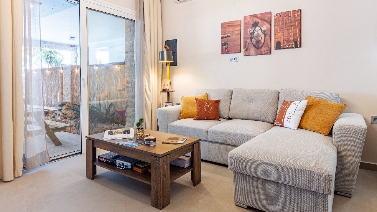Photo of Livingroom in Analipsi