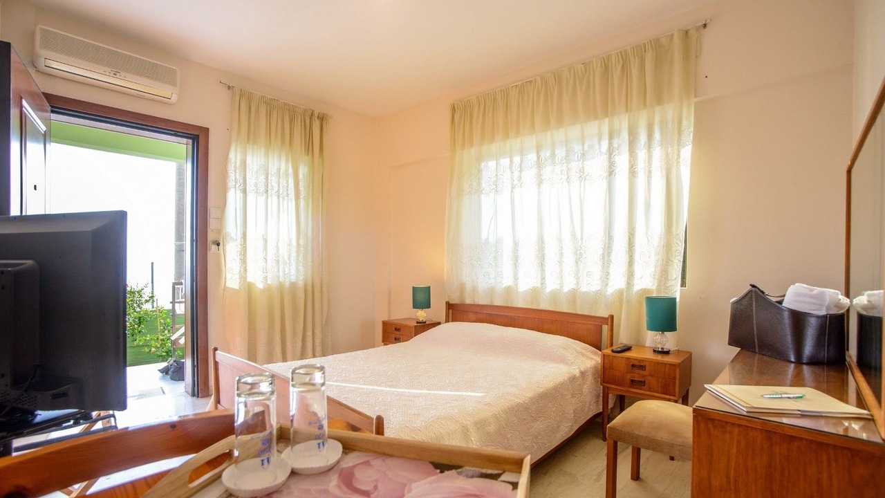 Photo of Bedroom in Akrogialion