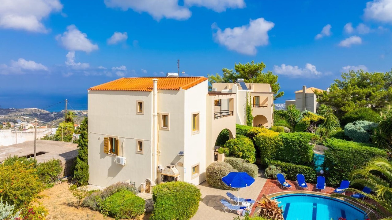 Photo of Outdoor in Roussospiti