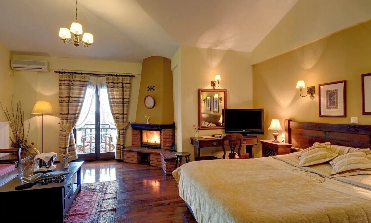 Photo of Bedroom in Lake Plastiras