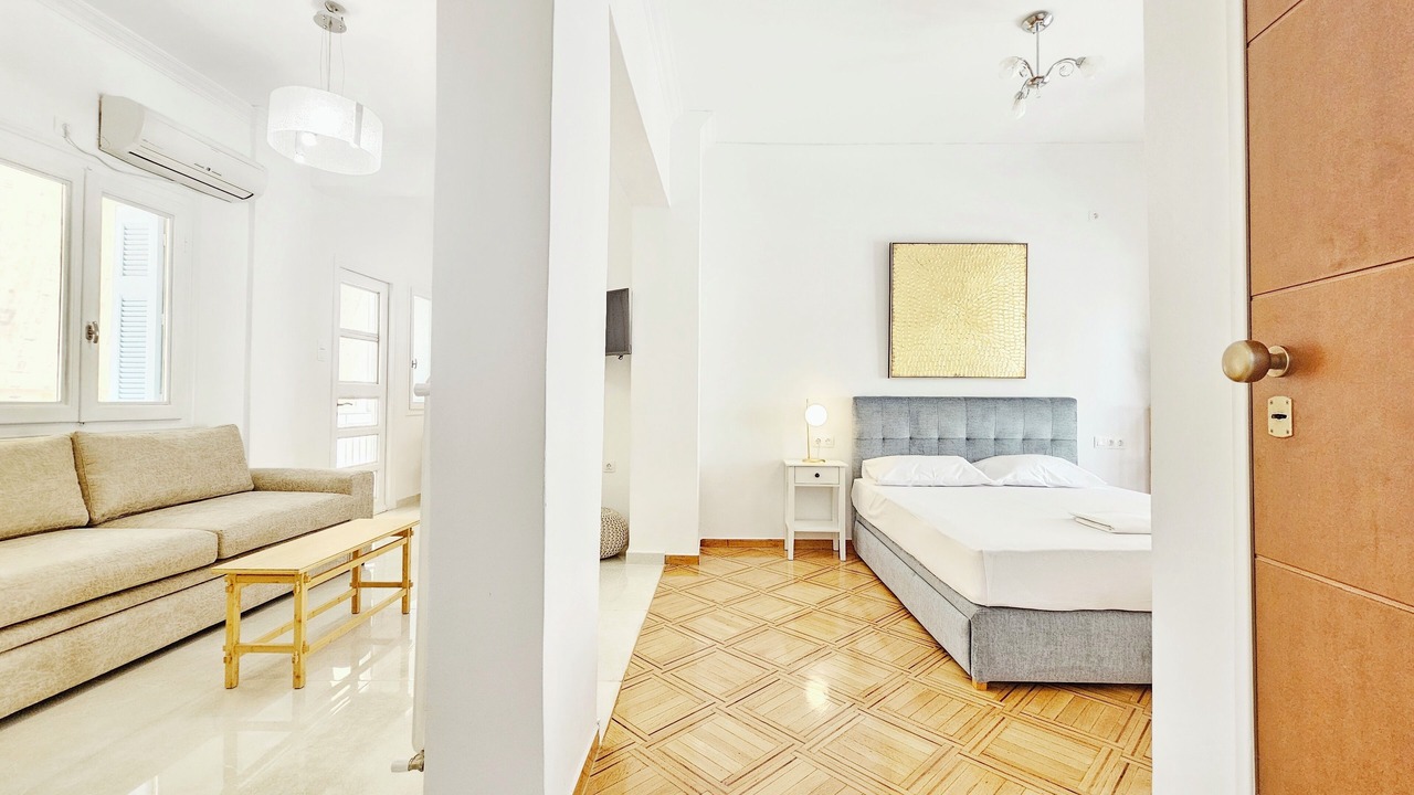 Photo of Bedroom in Platia Viktorias