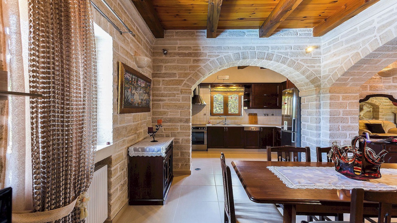 Photo of Kitchen in Geropotamos