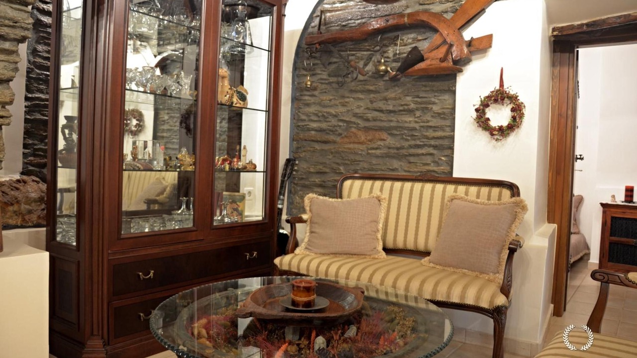 Photo of Livingroom in Andros