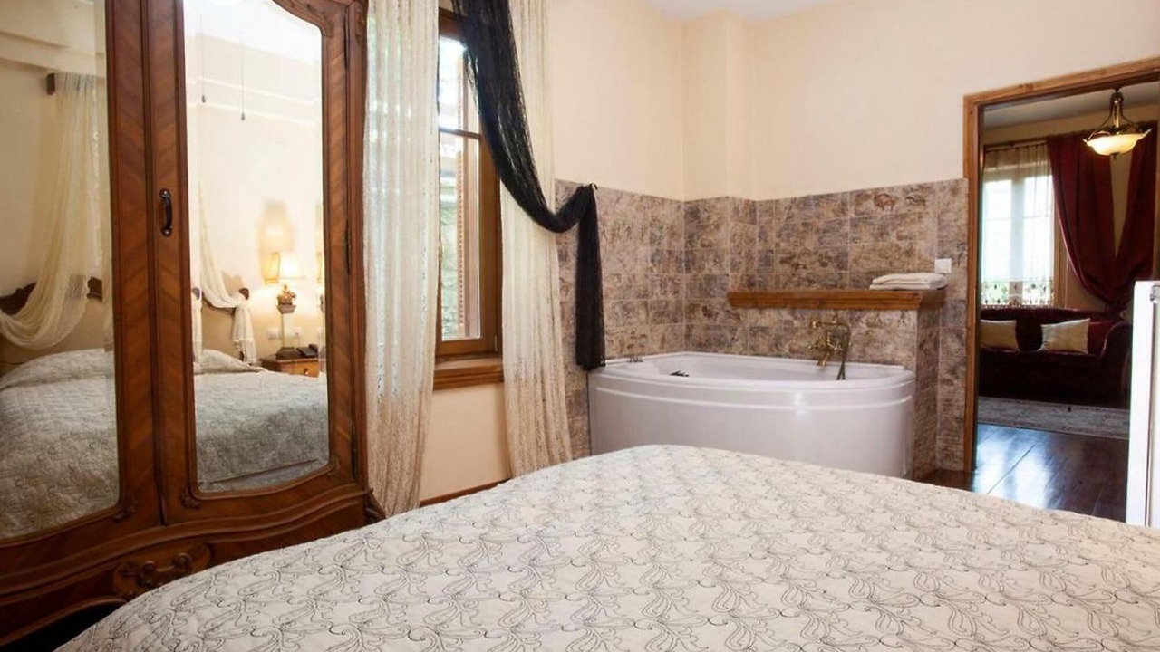 Photo of Others in Portaria