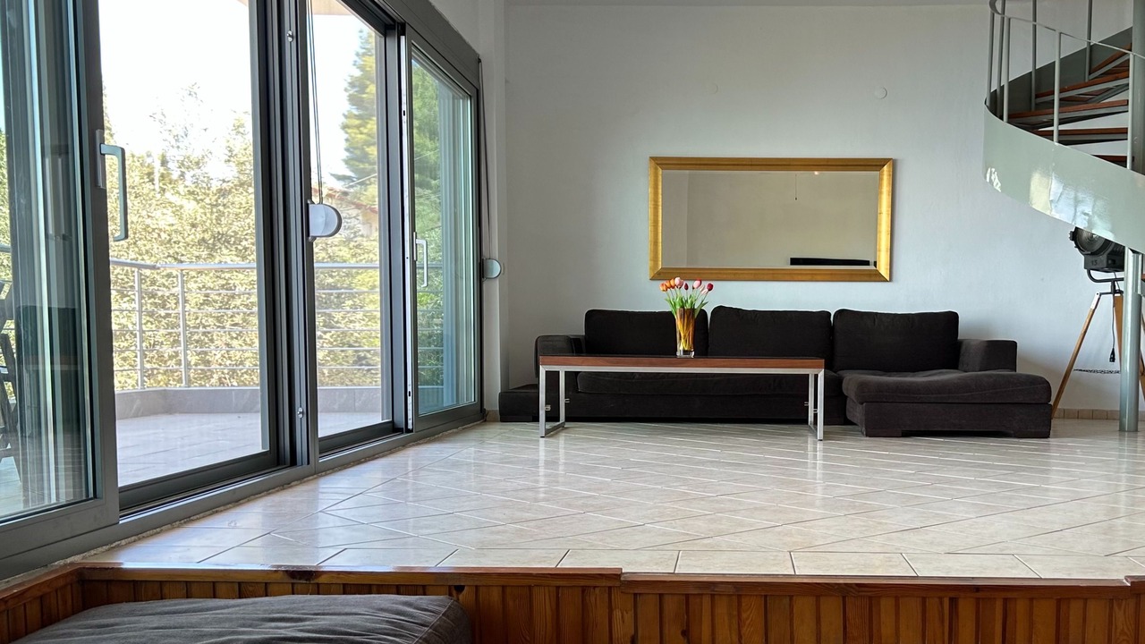 Photo of Livingroom in Kamena Vourla
