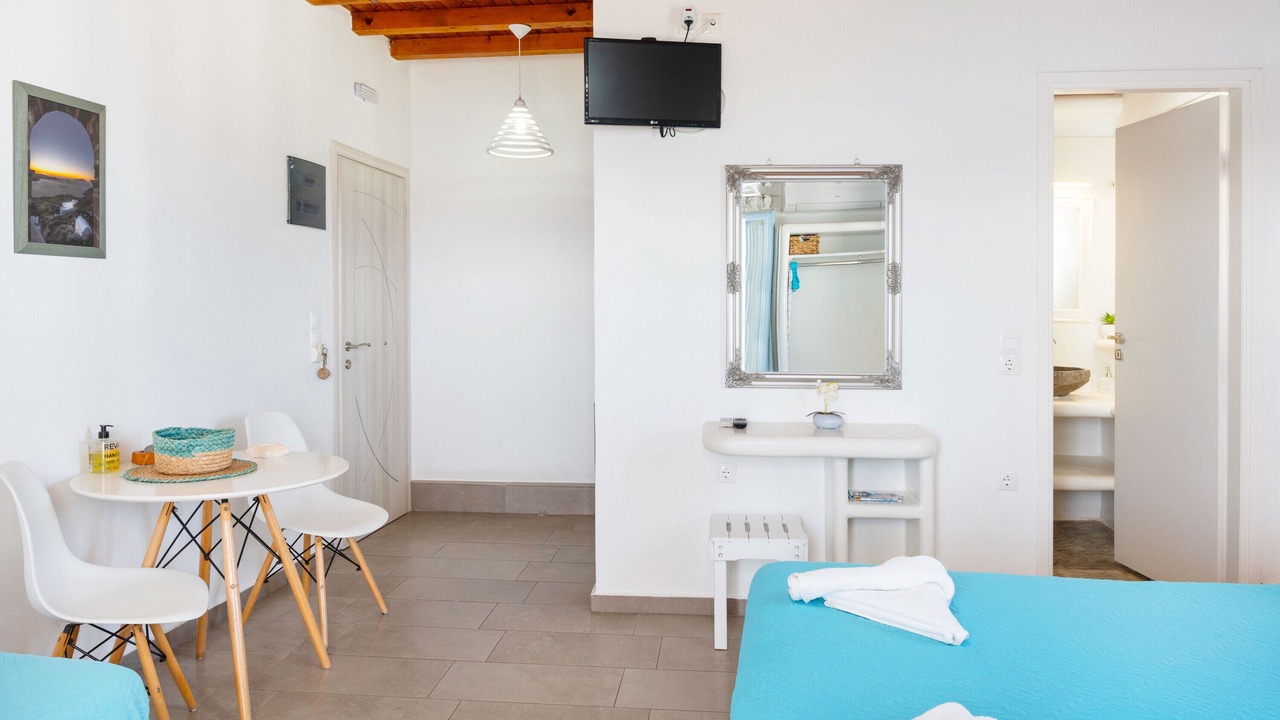 Photo of Others in Milos