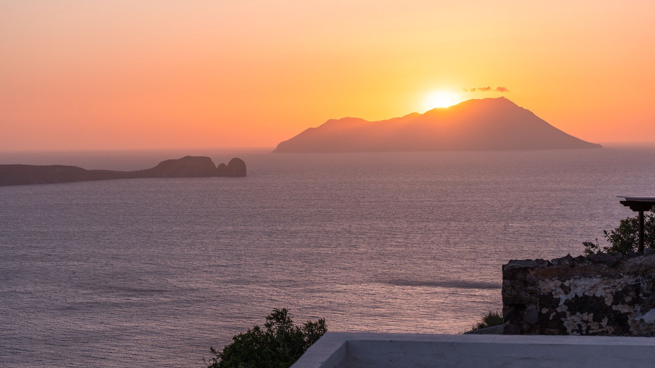 Photo of Others in Milos