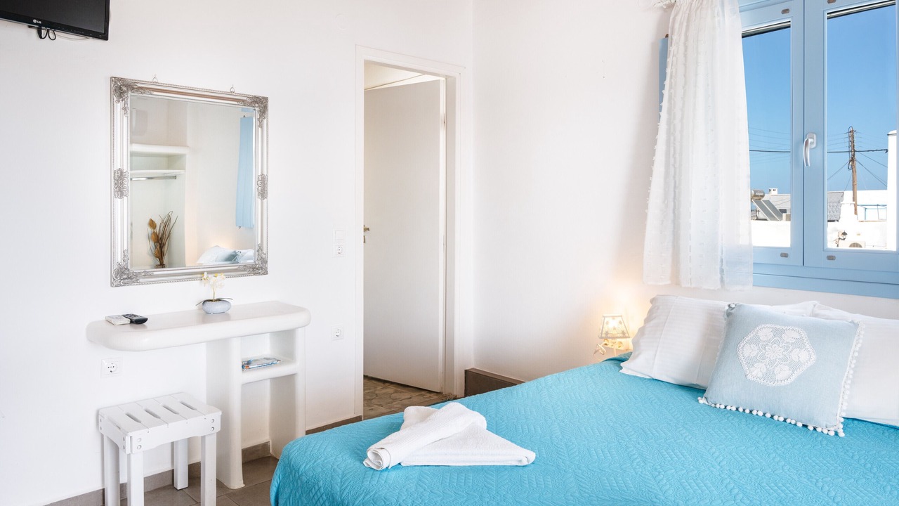 Photo of Others in Milos