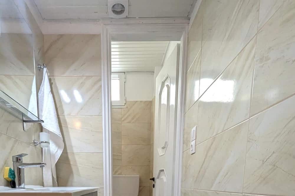 Photo of Bathroom in Kamena Vourla