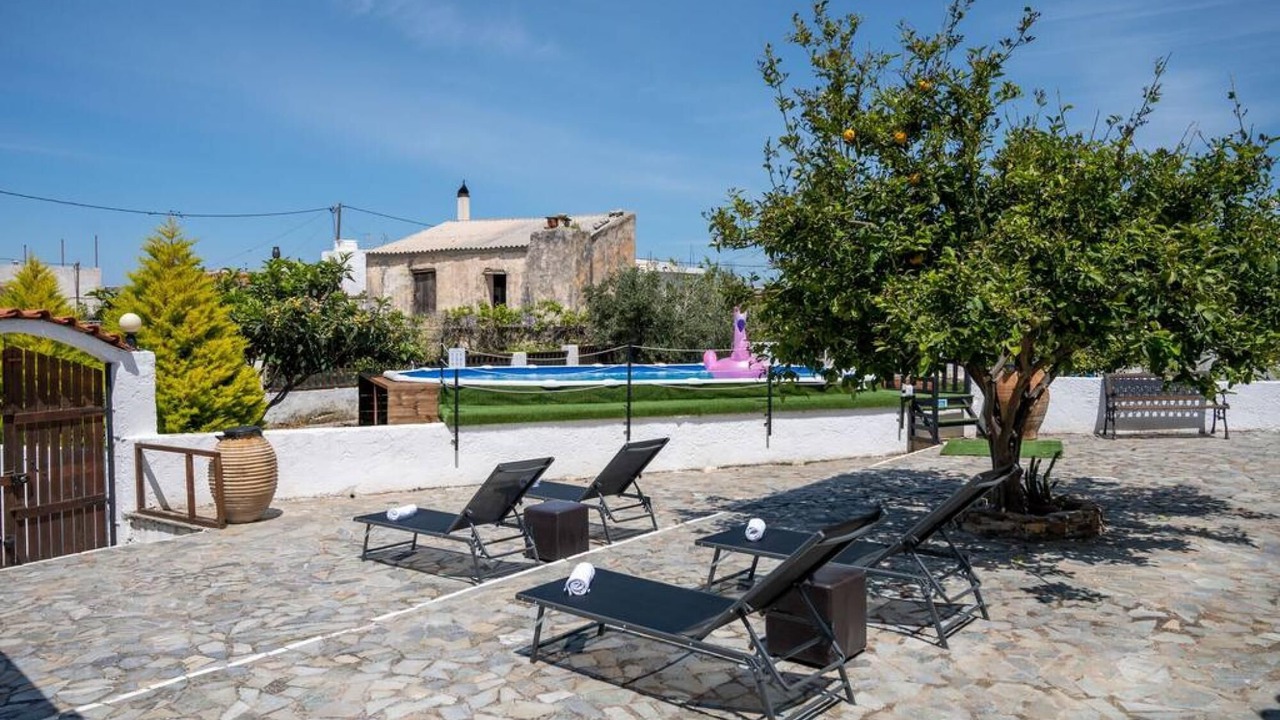 Photo of Outdoor in Pikris