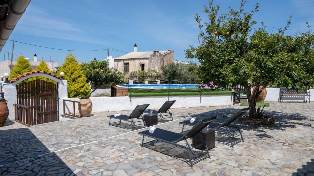 Photo of Outdoor in Pikris