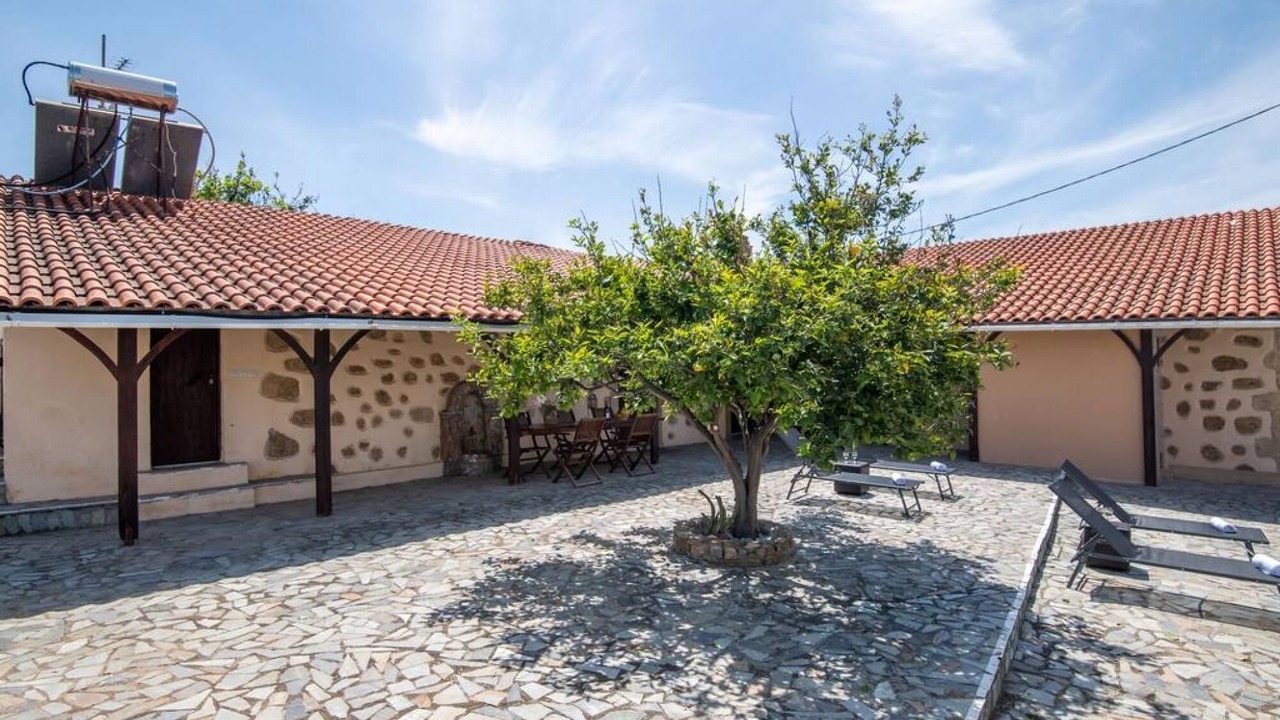 Photo of Outdoor in Pikris