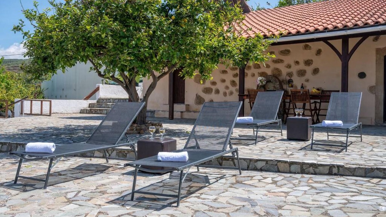 Photo of Patio Balcony in Pikris