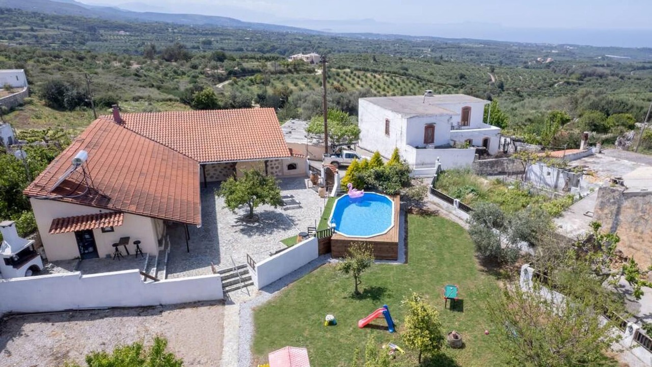Photo of Outdoor in Pikris