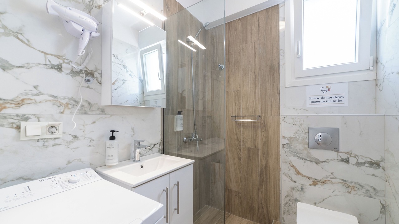 Photo of Bathroom in Paralia Ofryniou