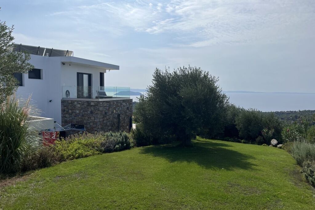 Photo of Outdoor in Paradhisos