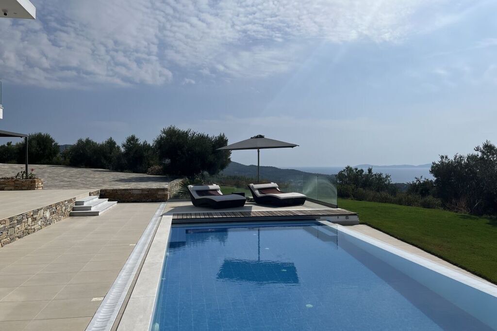 Photo of Outdoor in Paradhisos
