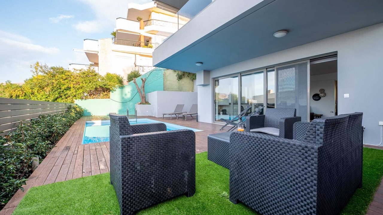 Photo of Patio Balcony in Saronida