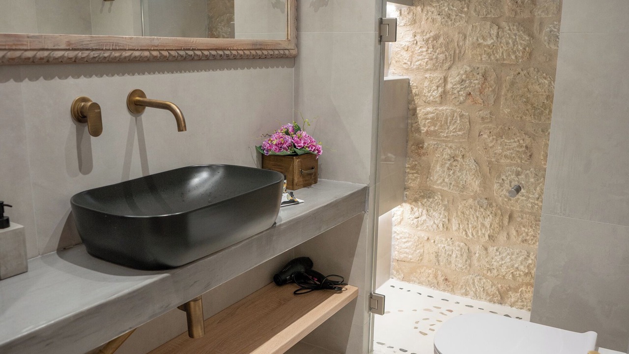 Photo of Bathroom in Kardamyli