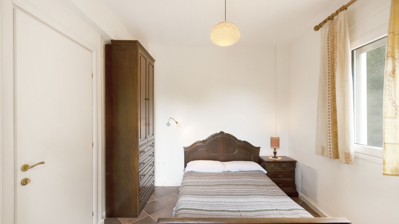 Photo of Others in Elia