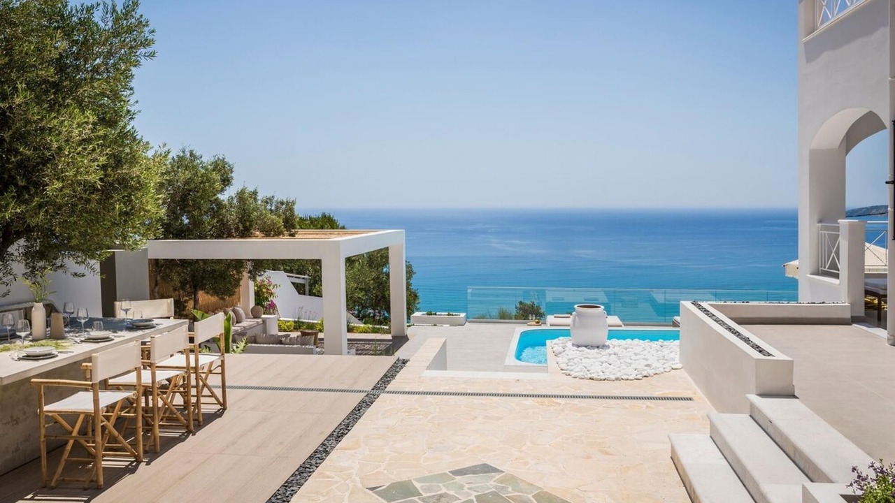 Photo of Others in Mousata