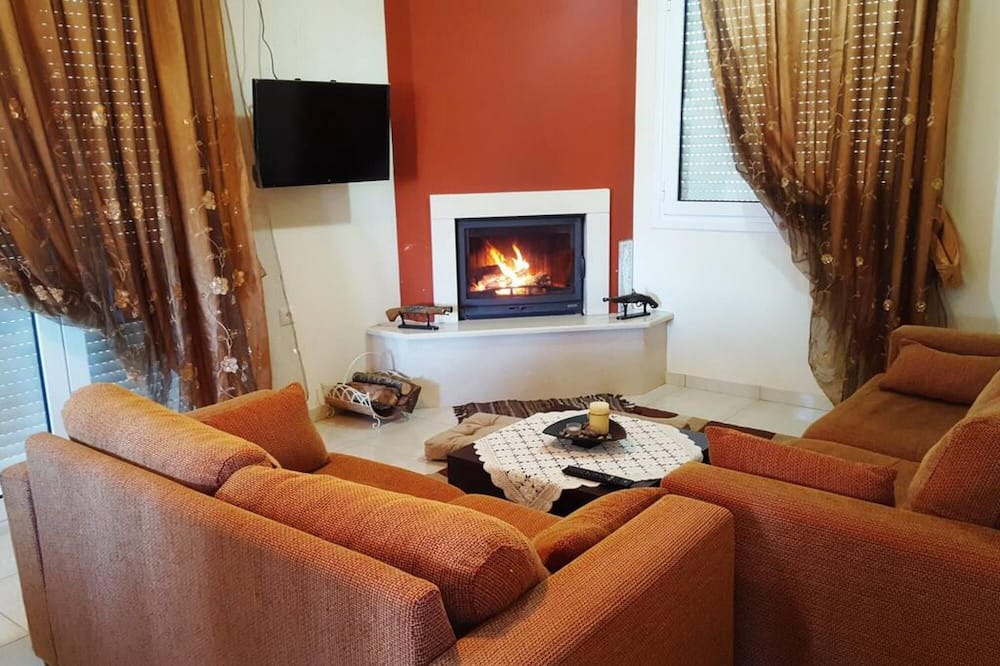 Photo of Livingroom in Mavromati