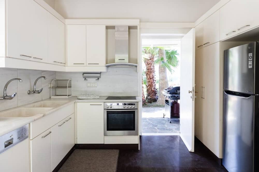 Photo of Kitchen in Mikri Mantineia