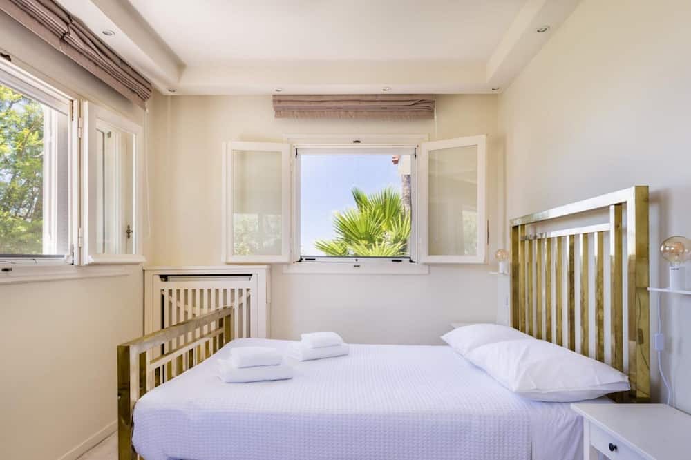 Photo of Bedroom in Mikri Mantineia