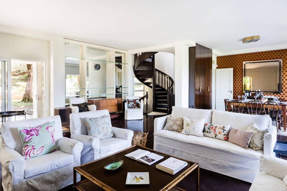 Photo of Livingroom in Mikri Mantineia