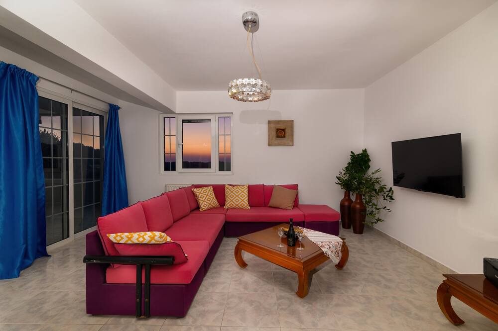 Photo of Livingroom in Asklipiio