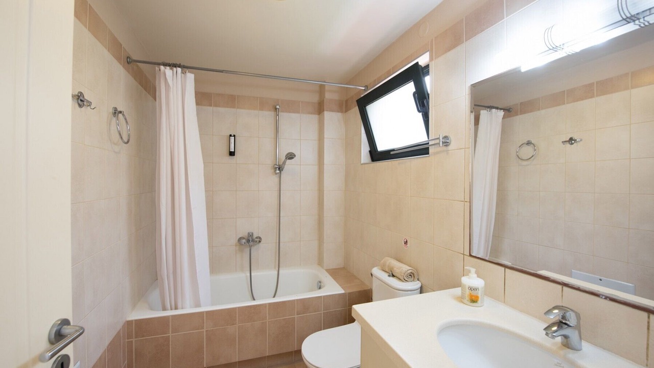 Photo of Bathroom in Viannos