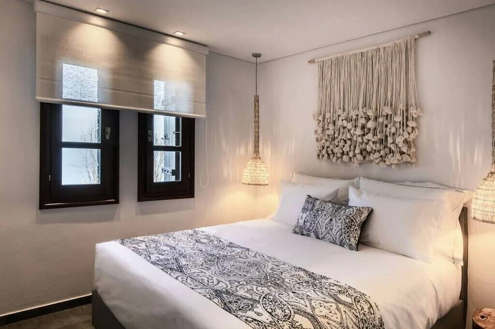 Photo of Bedroom in Mouresi