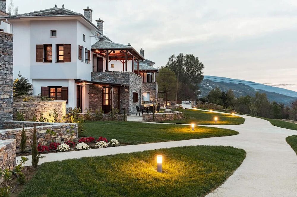 Photo of Outdoor in Mouresi