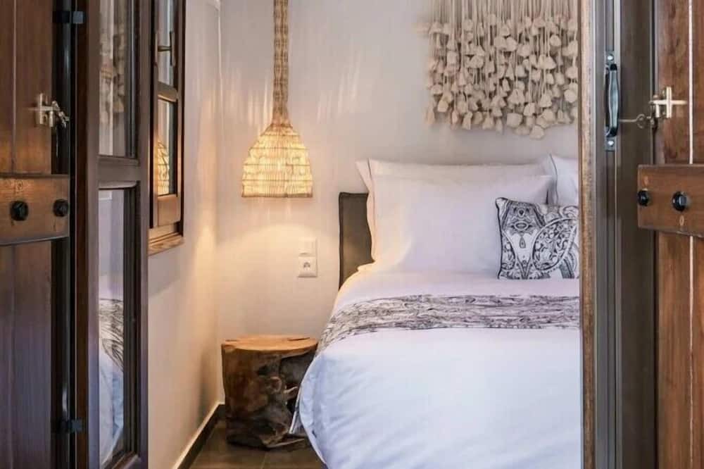 Photo of Bedroom in Mouresi