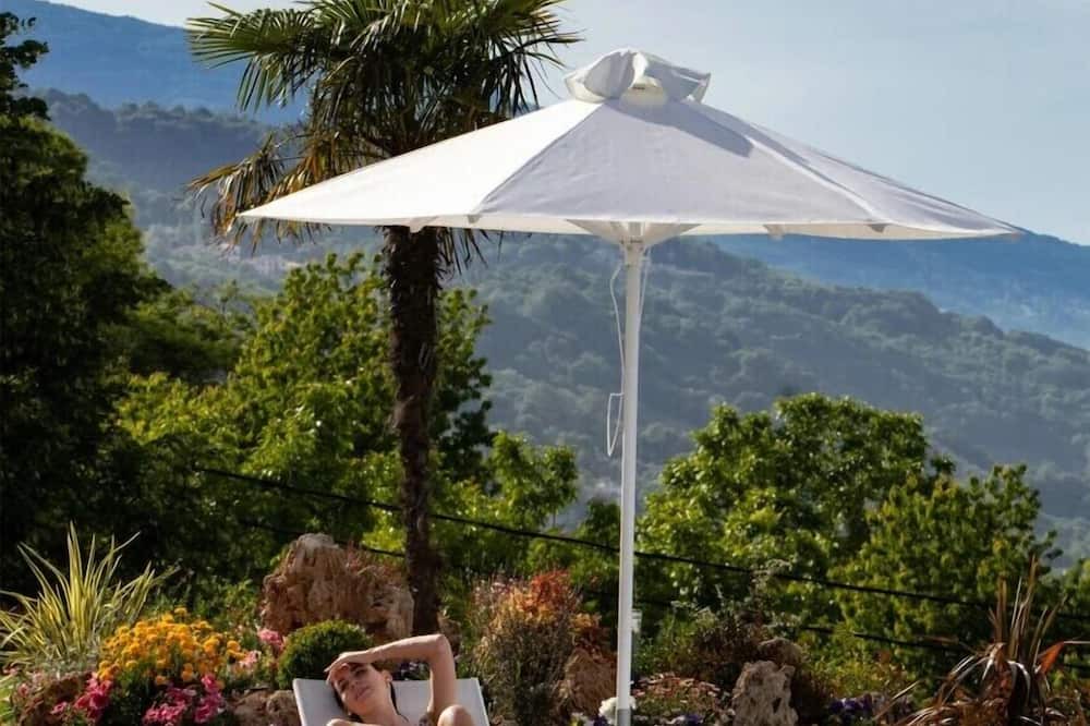 Photo of Outdoor in Mouresi
