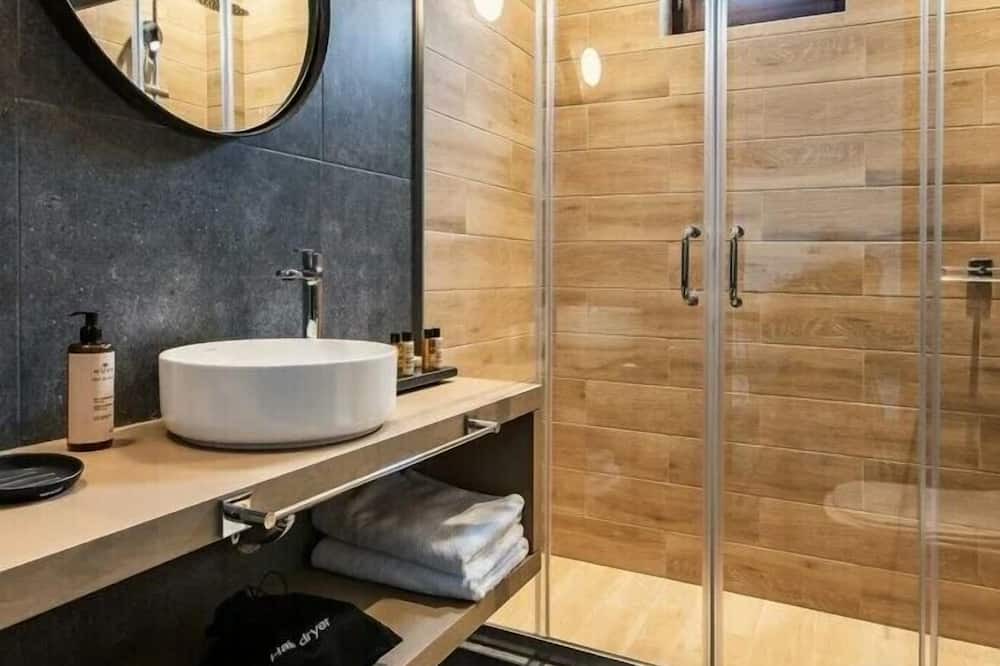 Photo of Bathroom in Mouresi