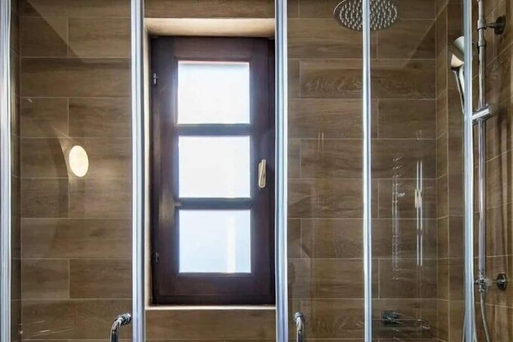Photo of Bathroom in Mouresi