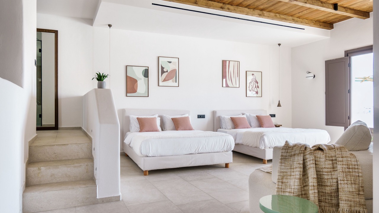 Photo of Bedroom in Platis Gialos