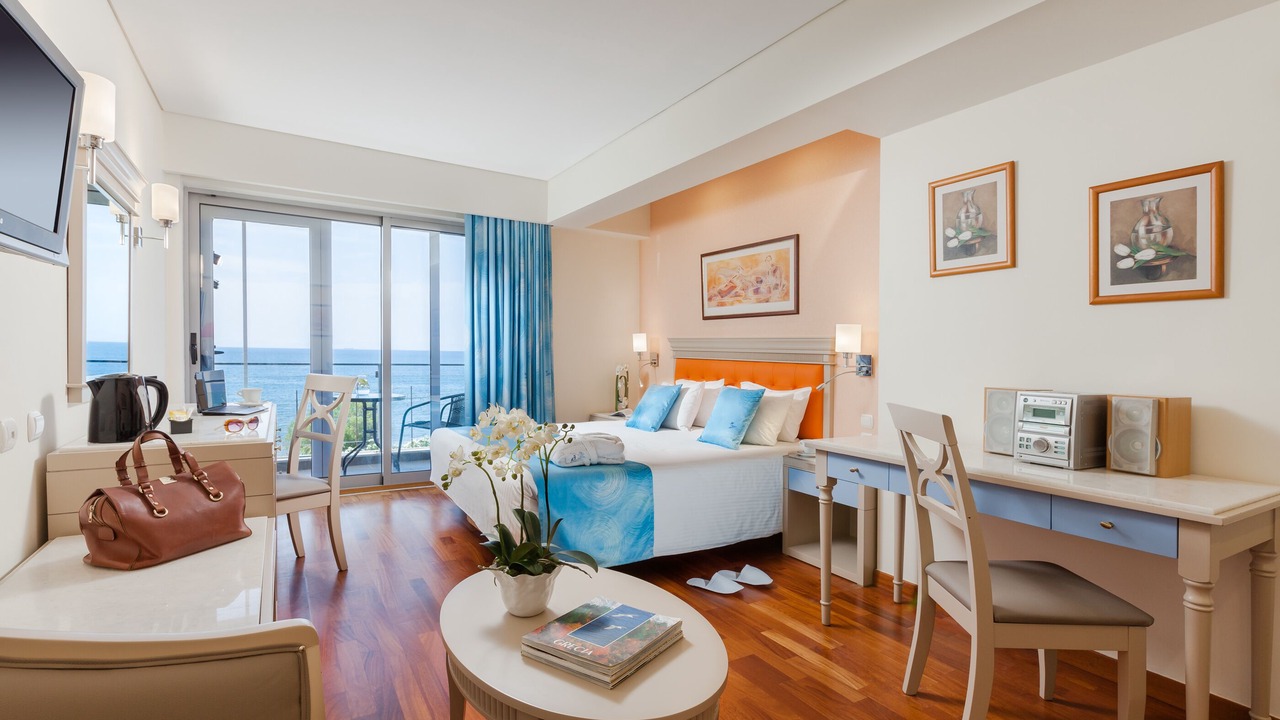 Photo of Bedroom in Alimos