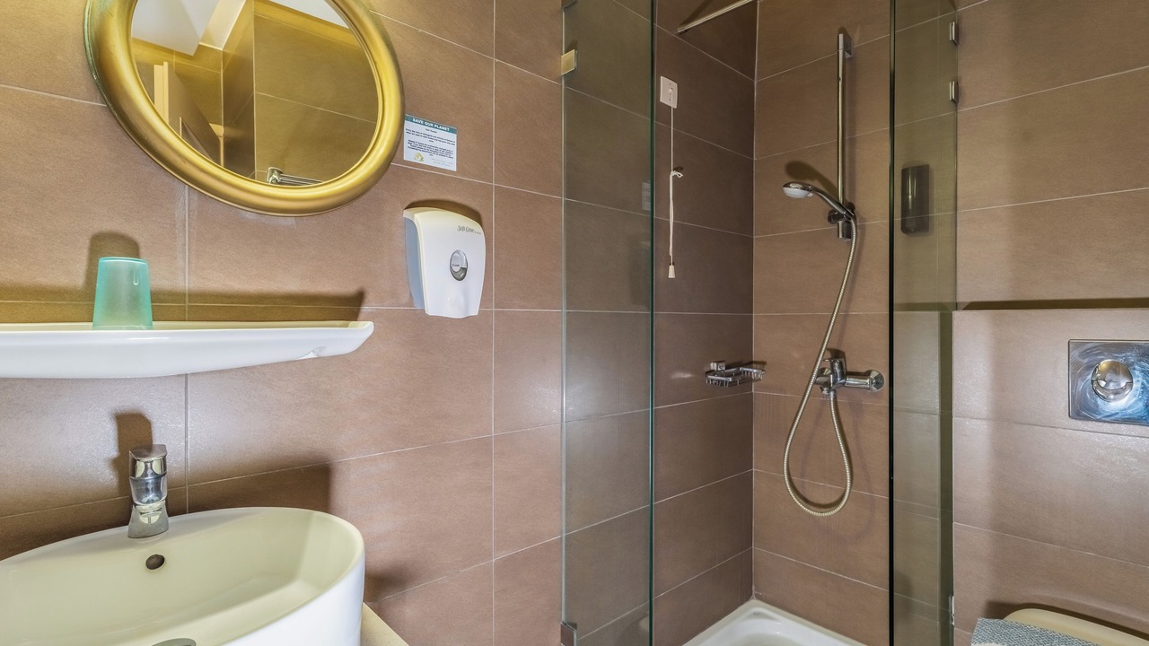 Photo of Bathroom in Violi Charaki