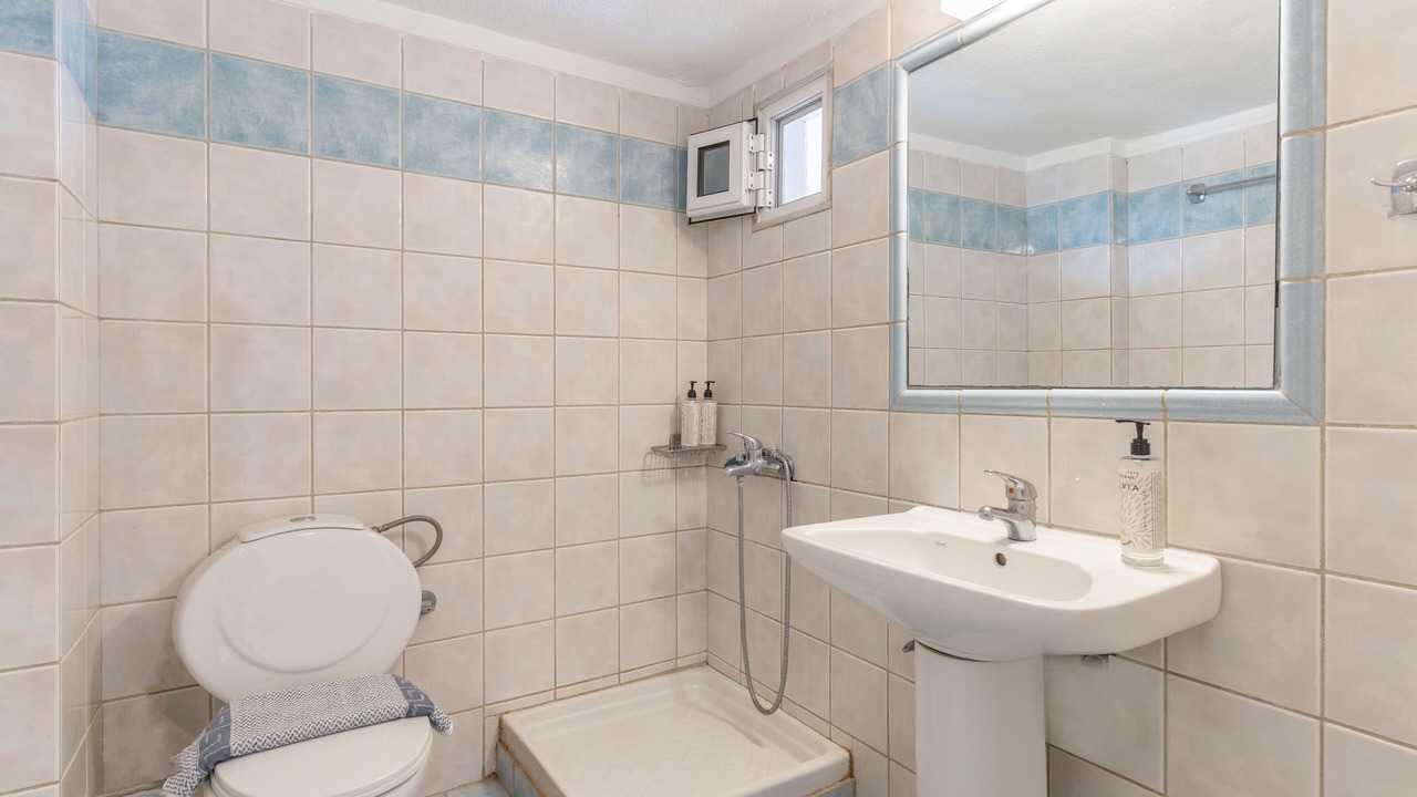 Photo of Bathroom in Kallithea