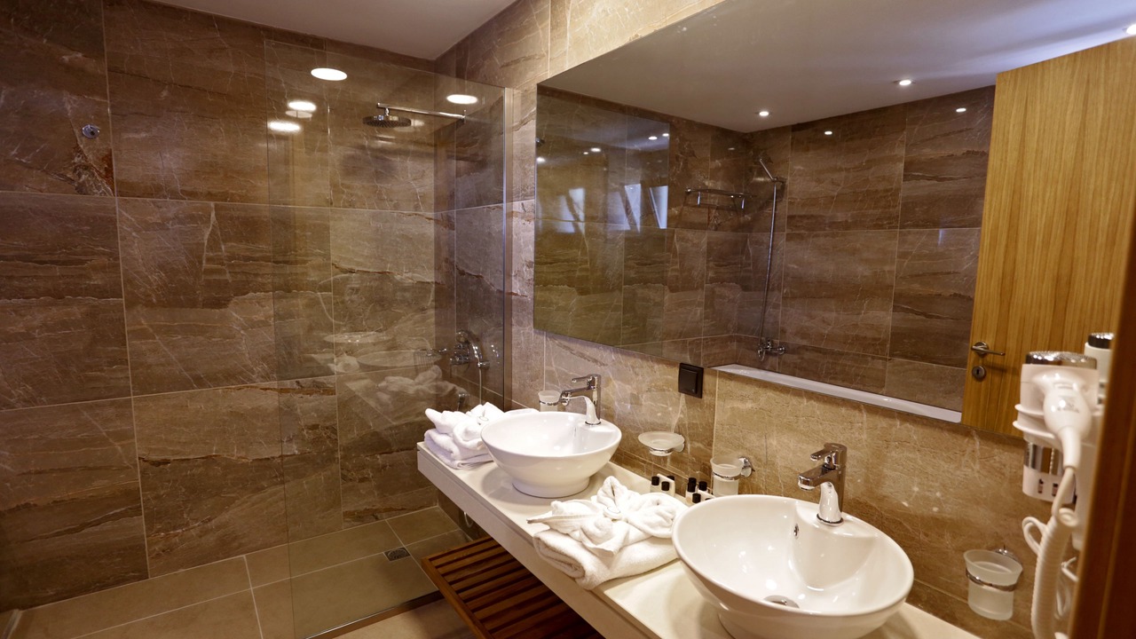 Photo of Bathroom in Aposelemis