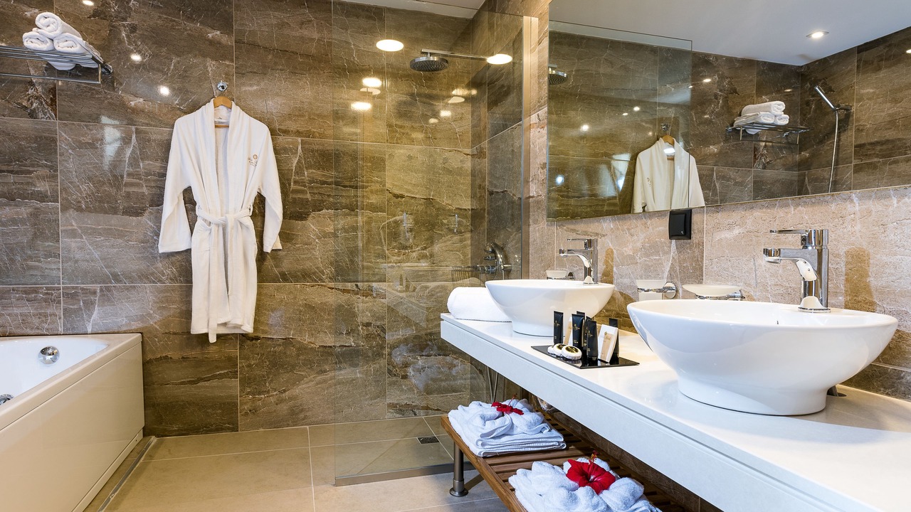 Photo of Bathroom in Aposelemis