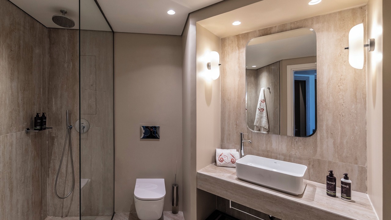 Photo of Bathroom in Alykes