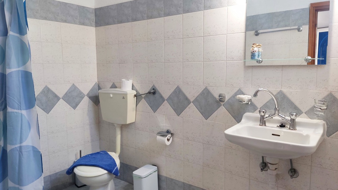 Photo of Bathroom in Limnionas