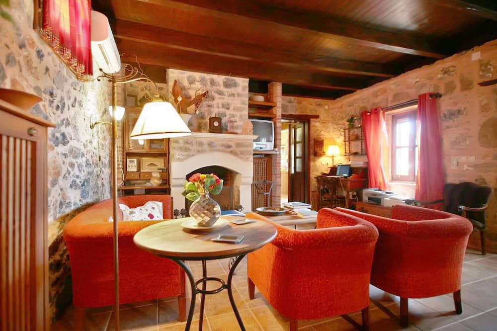 Photo of Livingroom in Anatoli