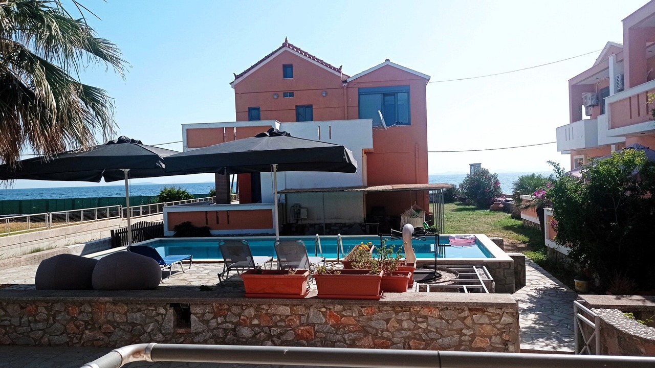 Photo of Outdoor in Skala Neon Kidonion