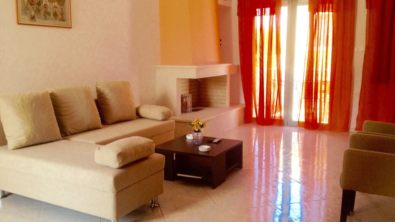Photo of Livingroom in Skala Neon Kidonion